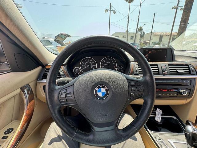 Photo of 2015 Gold BMW 320