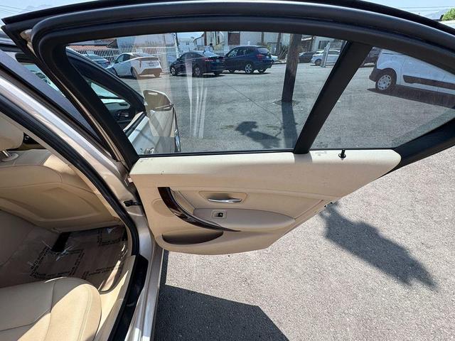 Photo of 2015 Gold BMW 320