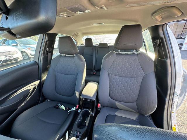 Photo of 2022 White Toyota Corolla Hybrid
