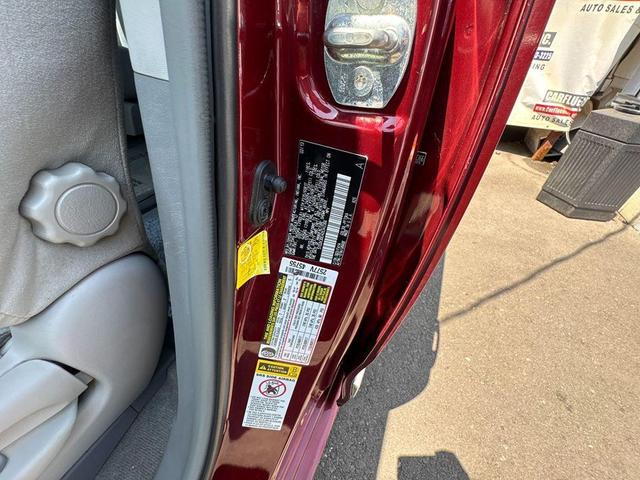 Photo of 2013 Salsa Red Pearl Toyota Sienna