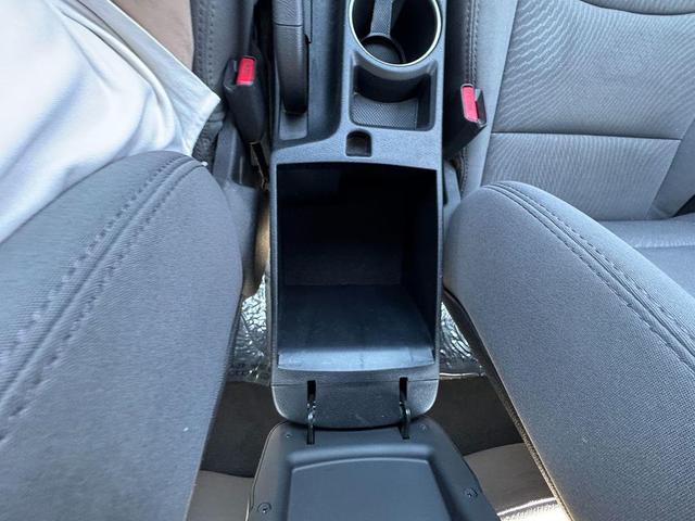 Photo of 2015 Shale Gray Metallic Hyundai ELANTRA