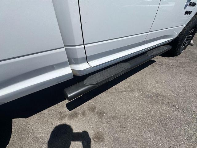 Photo of 2016 Bright White Clearcoat RAM 1500