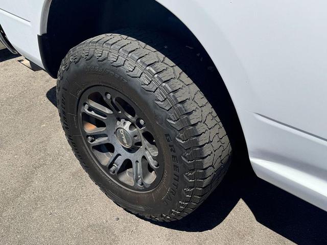 Photo of 2016 Bright White Clearcoat RAM 1500