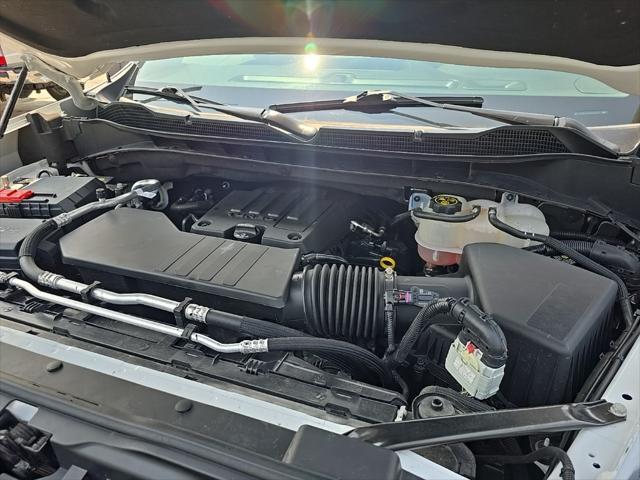 Photo of 2023 Summit White Chevrolet Silverado 1500