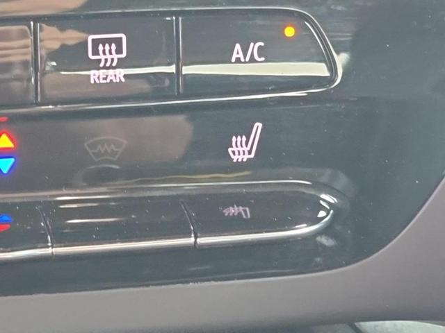Photo of 2023 Ebony Twilight Metallic Buick Envision
