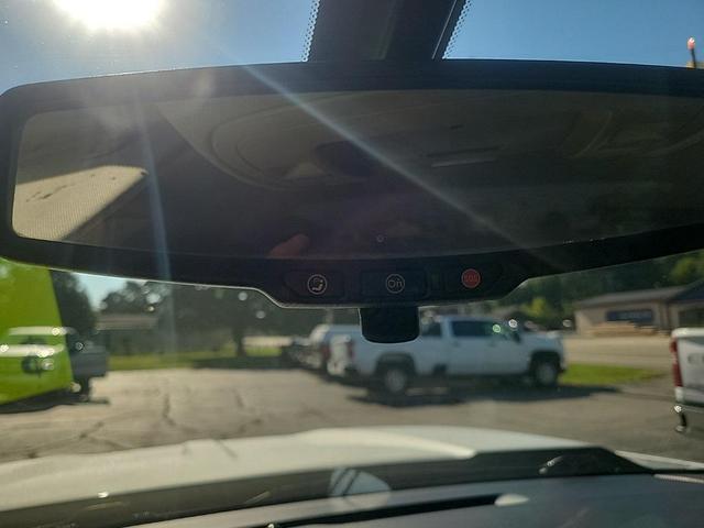 Photo of 2017 Silver Ice Metallic Chevrolet Silverado 1500