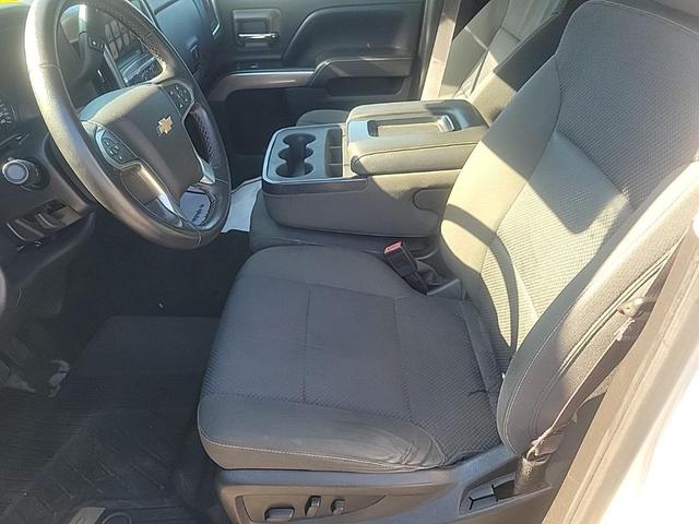 Photo of 2017 Silver Ice Metallic Chevrolet Silverado 1500