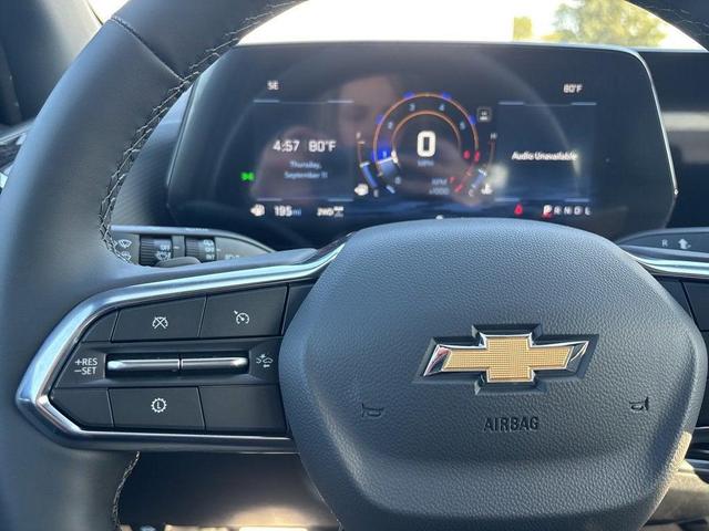 Photo of 2026 Summit White Chevrolet Equinox