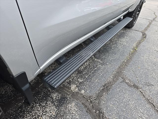 Photo of 2022 Silver Ice Metallic Chevrolet Silverado 1500