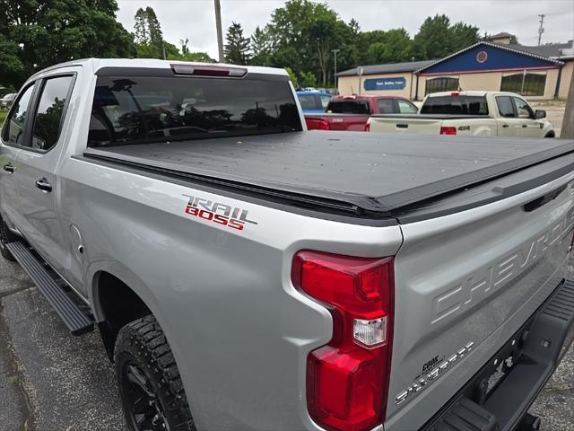 Photo of 2022 Silver Ice Metallic Chevrolet Silverado 1500
