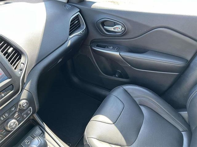 Photo of 2021 Sting Gray Clearcoat Jeep Cherokee