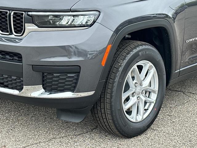 Photo of 2025 Metallic Jeep Grand Cherokee L