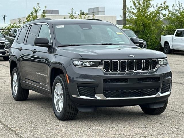 Photo of 2025 Metallic Jeep Grand Cherokee L