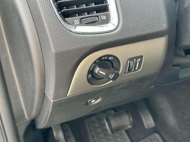 Photo of 2018 Granite Clearcoat Metallic Dodge Durango