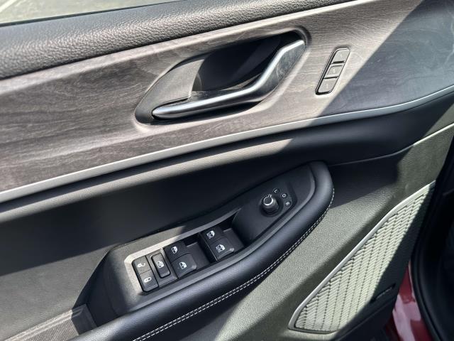 Photo of 2021 Velvet Red Pearlcoat Jeep Grand Cherokee L