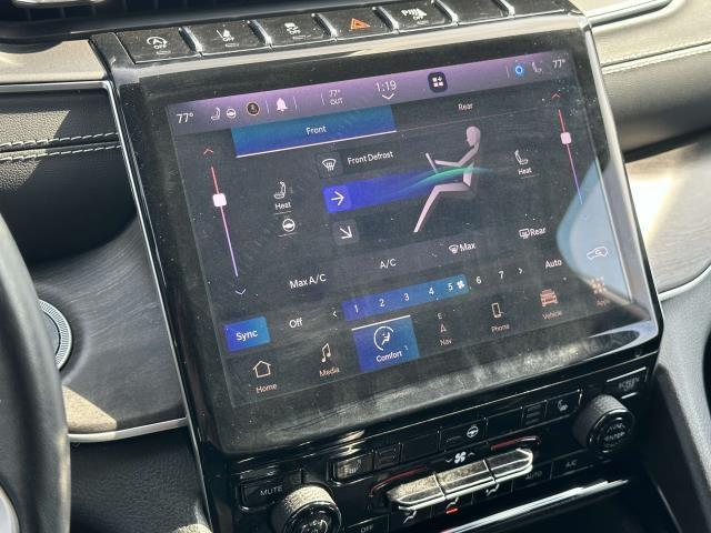 Photo of 2021 Velvet Red Pearlcoat Jeep Grand Cherokee L