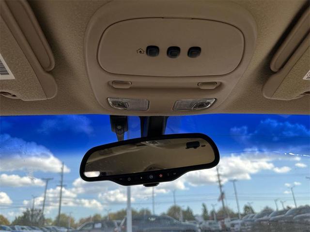Photo of 2004 Crimson Pearl Buick LeSabre