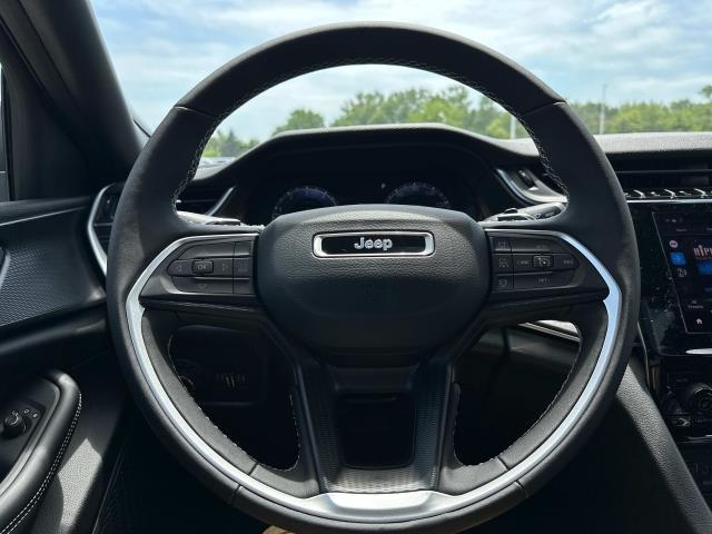 Photo of 2025 Silver Zynith Jeep Grand Cherokee L