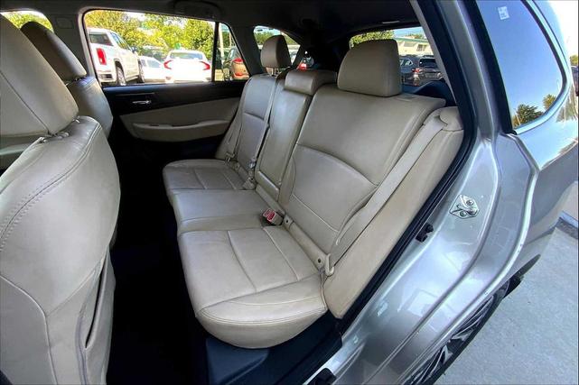 Photo of 2017 Tungsten Metallic Subaru Outback