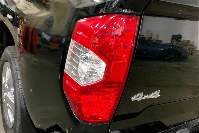 Photo of 2016 Midnight Black Metallic Toyota Tundra
