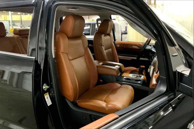 Photo of 2016 Midnight Black Metallic Toyota Tundra
