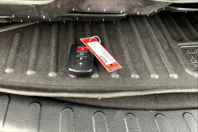 Photo of 2016 Barcelona Red Metallic Toyota RAV4