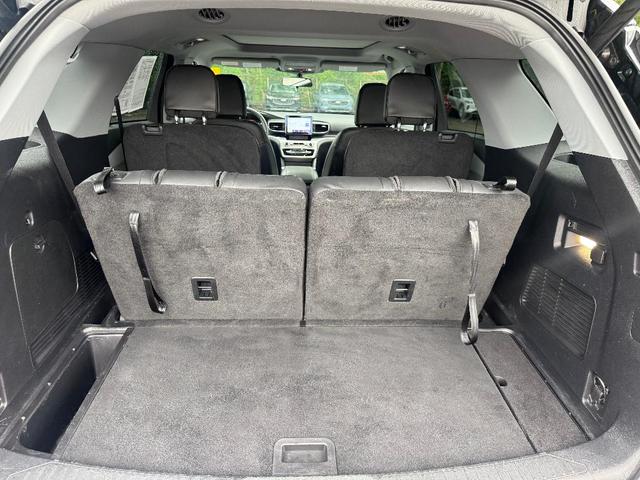 Photo of 2022 Agate Black Metallic Ford Explorer