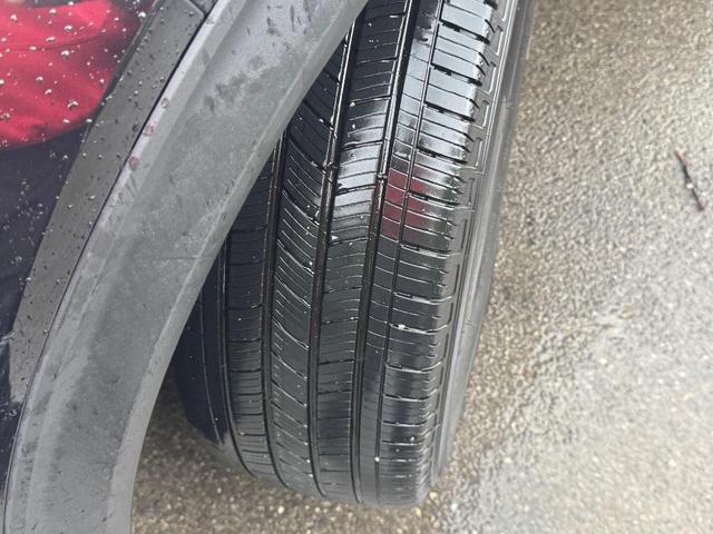 Photo of 2022 Agate Black Metallic Ford Explorer