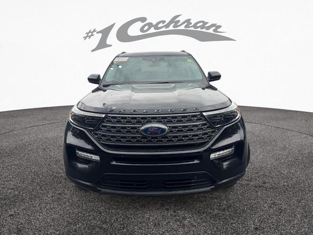 Photo of 2022 Agate Black Metallic Ford Explorer