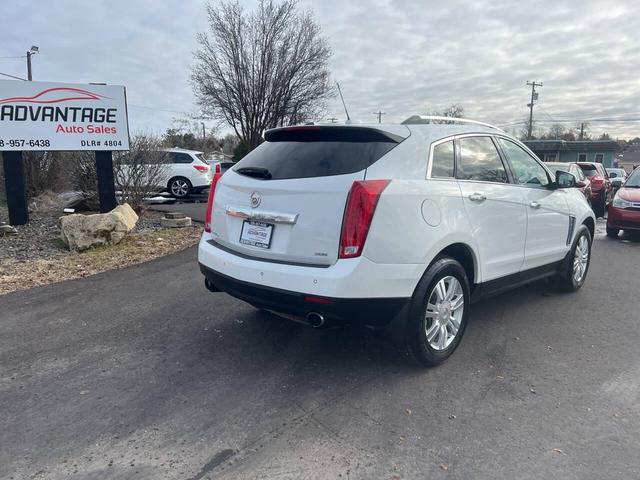 Photo of 2016 White Cadillac SRX