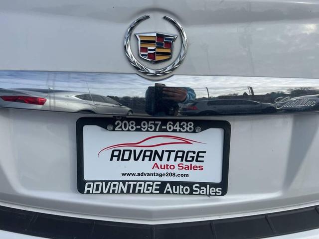 Photo of 2016 White Cadillac SRX