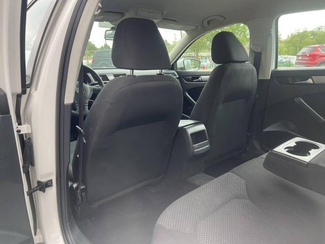 Photo of 2014 White Volkswagen Passat
