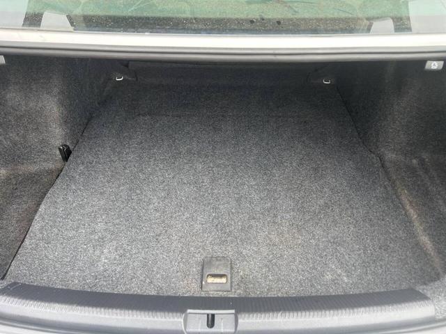 Photo of 2014 White Volkswagen Passat