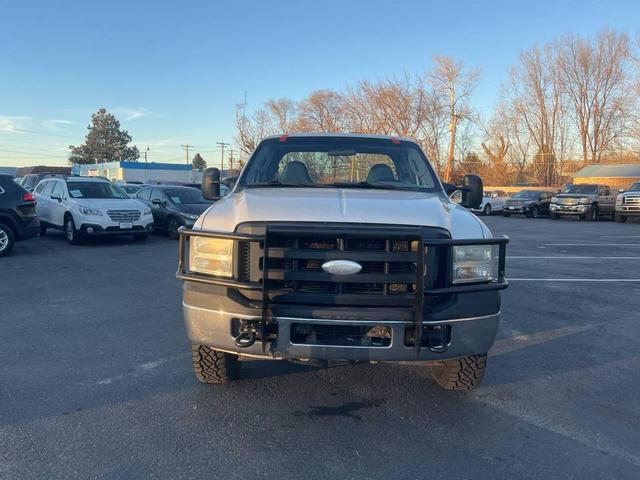 Photo of 2007 White Ford F-250
