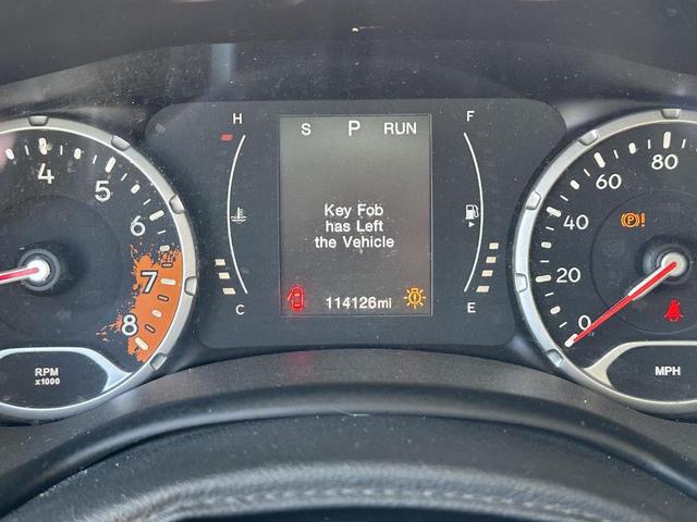 Photo of 2016 Alpine White Jeep Renegade