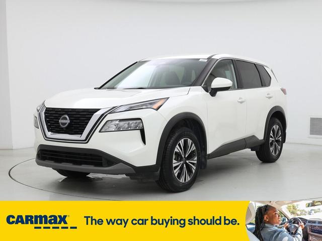 Photo of 2023 White Nissan Rogue