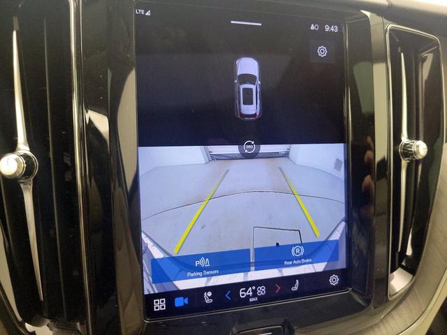 Photo of 2023 Gray Volvo XC60