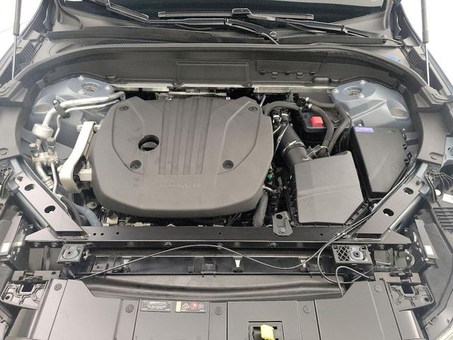 Photo of 2023 Gray Volvo XC60