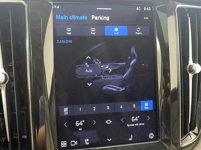 Photo of 2023 Gray Volvo XC60