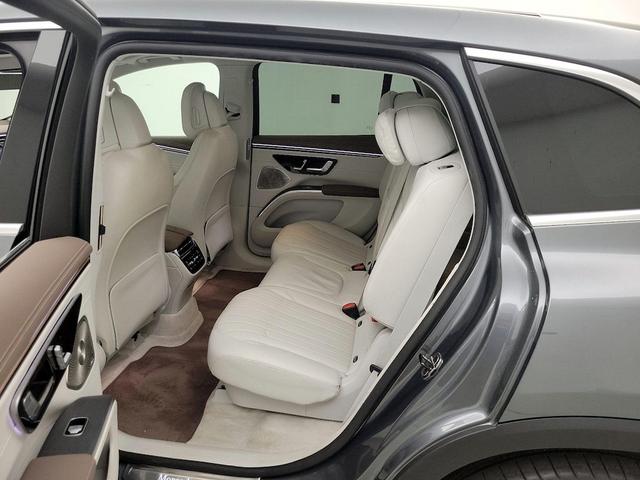 Photo of 2023 Gray Mercedes-Benz EQS 450+