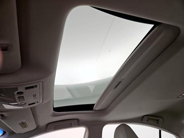 Photo of 2013 Silver Lexus ES 300h