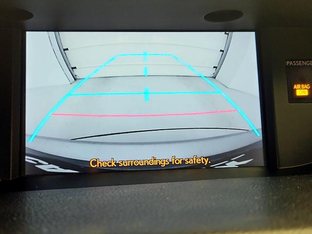 Photo of 2013 Silver Lexus ES 300h