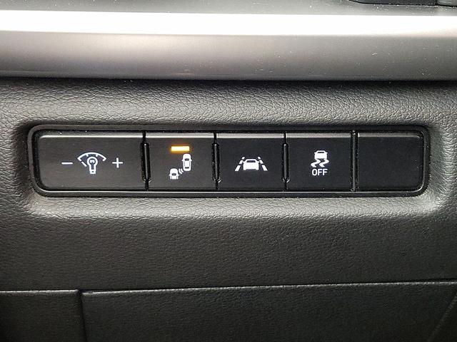 Photo of 2020 White Kia Telluride