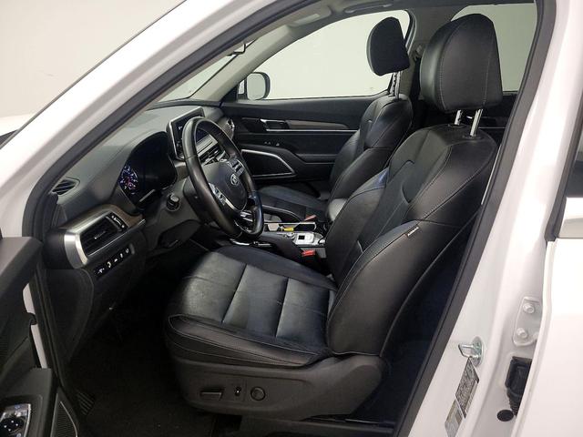 Photo of 2021 White Kia Telluride