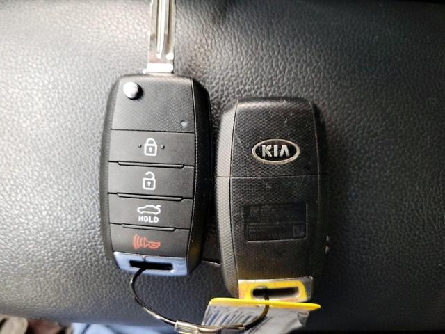 Photo of 2017 Black Kia Forte