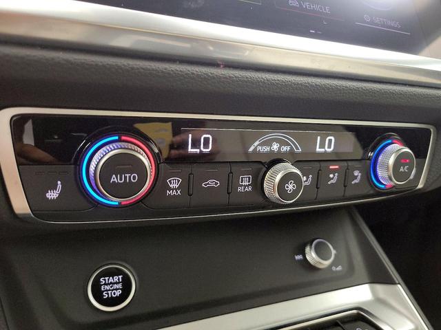 Photo of 2022 Blue Audi Q3