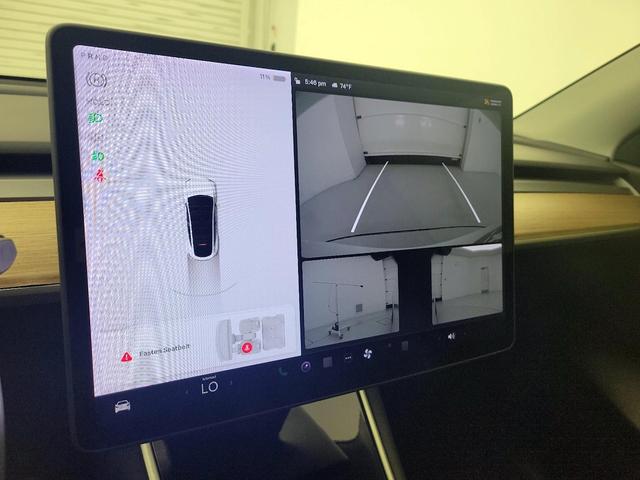 Photo of 2021 White Tesla Model Y