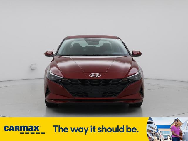 Photo of 2023 Red Hyundai ELANTRA