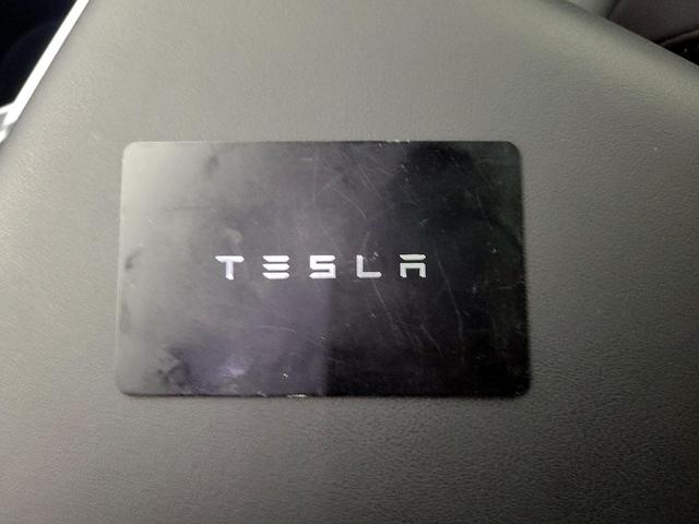 Photo of 2024 Gray Tesla Model 3