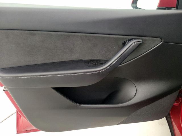 Photo of 2022 Red Tesla Model Y